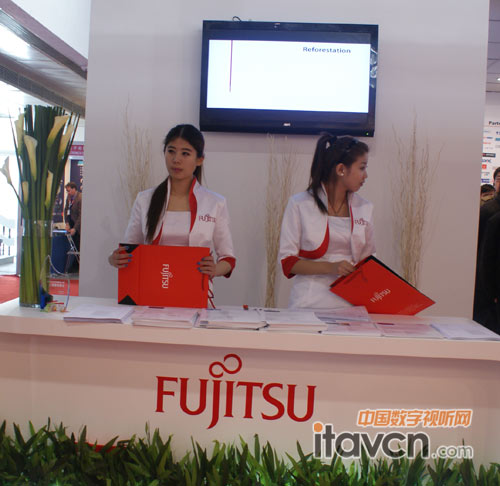 Fujitsuʿͨǰ_(ti)Ů