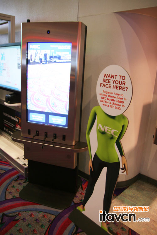 (x)΢̎͹@Infocomm2012ИI(y)Ӱ
