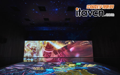 Vivitek(麗訊)使用12臺(tái)D5005通過(guò)地面投影展示沈撫新城的巨變與藍(lán)圖